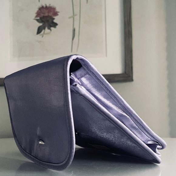 Metallic Gucci Flora (Button-Closure) Cosmetic-Makeup Bag - Picture 4 of 8